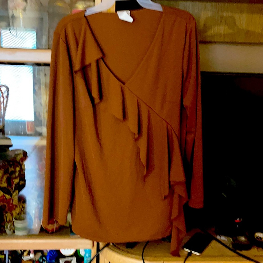 Original Anthony blouse with ruffle in front
